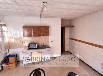 Casa · 150m² · 6 Ambientes · 1 Cochera · Venta 3 Departamentos Moreno Inversión