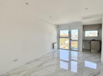 Departamento · 45m² · 2 Ambientes · 1 Cochera · Departamento Impecable 2 Amb con Cochera