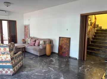 Casa · 190m² · 7 Ambientes · 2 Cocheras · Excelente Casa en Alquiler, Quinta Seccion - Luminosa, 4 Habitaciones, 2 Cocheras