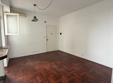PH · 42m² · 2 Ambientes · PH de 2 Ambientes Sin Expensas Sobre Av Córdoba
