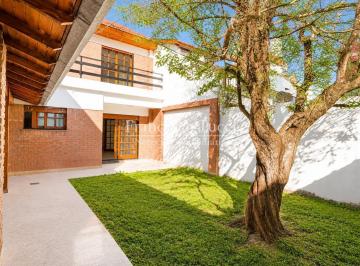Casa · 250m² · 5 Ambientes · 2 Cocheras · Casa en Venta 5 Ambientes en Ramos Mejia