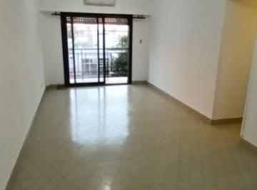 Departamento · 54m² · 3 Ambientes · Alquiler Dto 3 Amb C/balcon Al Frente V. del Parque
