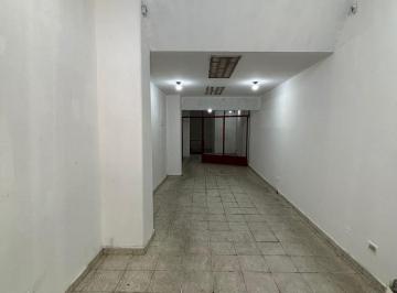 Local comercial · 95m² · Excelente Local en Zona Once - Alto Transito Peatonal y Vehicular - Bajas Expensas