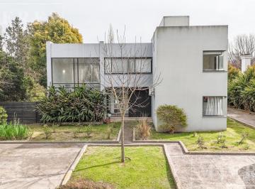 Casa · 430m² · 7 Ambientes · 6 Cocheras · Casa en Venta en Boulevares