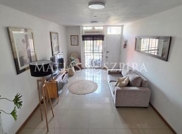 PH · 100m² · 4 Ambientes · 2 Cocheras · PH Triplex Ramos Mejia Sur