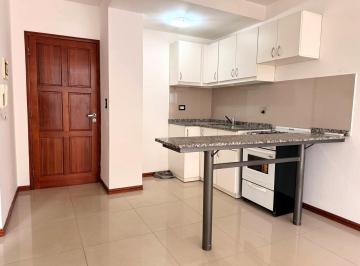 Departamento · 45m² · 2 Ambientes · 1 Cochera · Departamento Interno en Alquiler Anual en Edificio San Jose IV