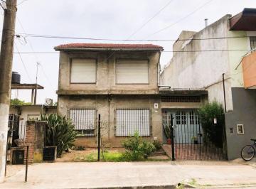 Casa · 100m² · 4 Ambientes · 2 Cocheras · Casa 4 Amb en Venta con Cochera y Patio Ezeiza