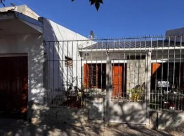 Casa · 154m² · 3 Ambientes · 1 Cochera · Venta Casa 3 Dorm., Rio Mocoreta, Neuquén