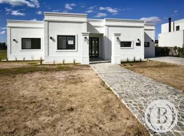 Casa de 4 ambientes, Escobar · Bustamante Prop San Matias Area 1 12593 Casa Venta Escobar