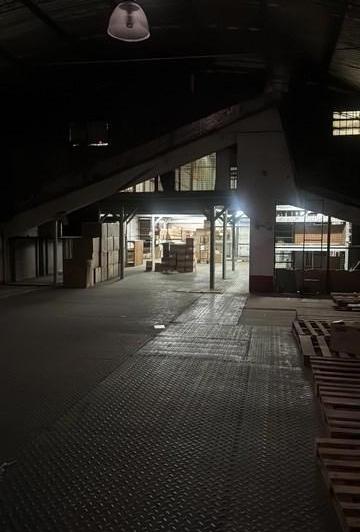 Depósito · 100000m²
