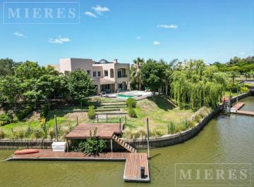 Casa · 386m² · 6 Ambientes · 2 Cocheras · Casa en Alquiler Anual Al Rio en El Yacht, Nordelta