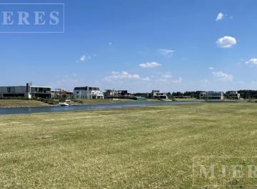 Terreno · 938m² · Lote Al Lago en Venta en Los Puentes, Nordelta