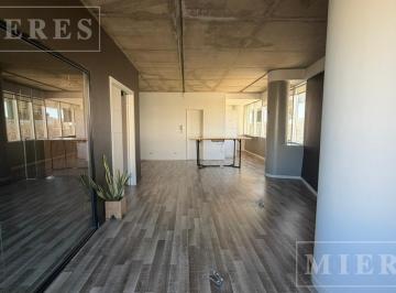 Oficina comercial · 78m² · 1 Cochera · Oficina en Alquiler con Cartel en El Edificio Puerta Norte, Nordelta