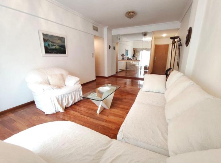 Departamento · 87m² · 4 Ambientes · 1 Cochera
