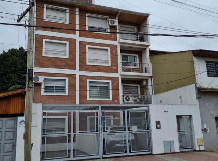 Departamento · 50m² · 3 Ambientes · 1 Cochera