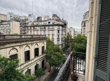 Departamento · 180m² · 8 Ambientes · Venta Departamento - Luminoso - Congreso - 6 Ambientes Al Frente - 185 m²