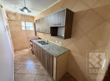 Departamento · 63m² · 4 Ambientes · Departamento Venta Centro, Monoblock Totalmente Reciclado, 3 Dorm. y Baño