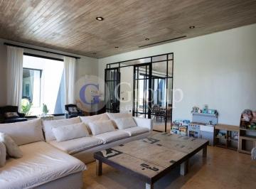 Casa · 700m² · 7 Ambientes · 1 Cochera · Casa en Venta en Altos de Pilar, Pilar de 7 Ambientes con Pileta