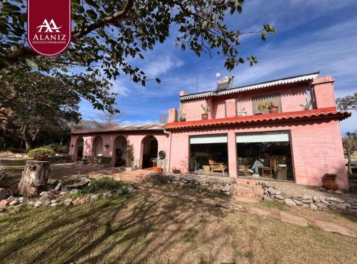 Casa · 160m² · 4 Ambientes · 1 Cochera