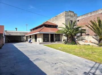 Casa · 140m² · 4 Ambientes · 10 Cocheras · Venta Casa Sobre Av Polonia, Lote 504 m² | Mar del Plata