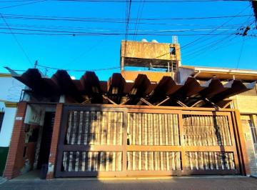 PH · 57m² · 3 Ambientes · 1 Cochera · PH en Quilmes Oeste