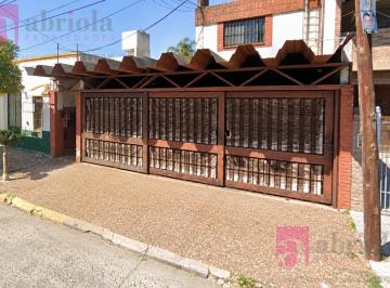 PH · 57m² · 3 Ambientes · 1 Cochera · PH en Quilmes Oeste
