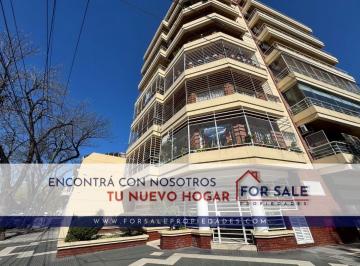 Departamento de 3 ambientes, Floresta · Semipiso 3 Ambientes con Cochera Fija Cubierta
