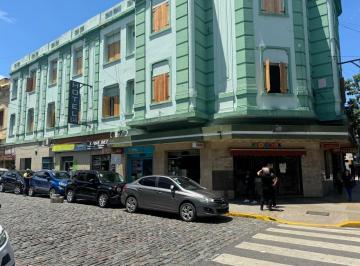 Depósito · 1408m² · 34 Ambientes · Hotel con Locales en Venta en Constitución, Capital Federal