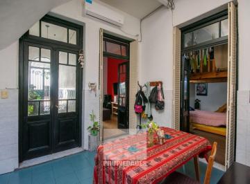 PH · 130m² · 4 Ambientes · 1 Cochera · PH en Venta de 4 Ambientes. Refaccionado a Nuevo.