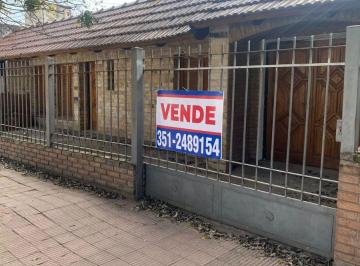 Casa de 6 ambientes, Córdoba · Casa en Barrio Rosedal, Altura Av Fuerza Aérea Donde Esta Mc Donald 2 Dorm U$77000