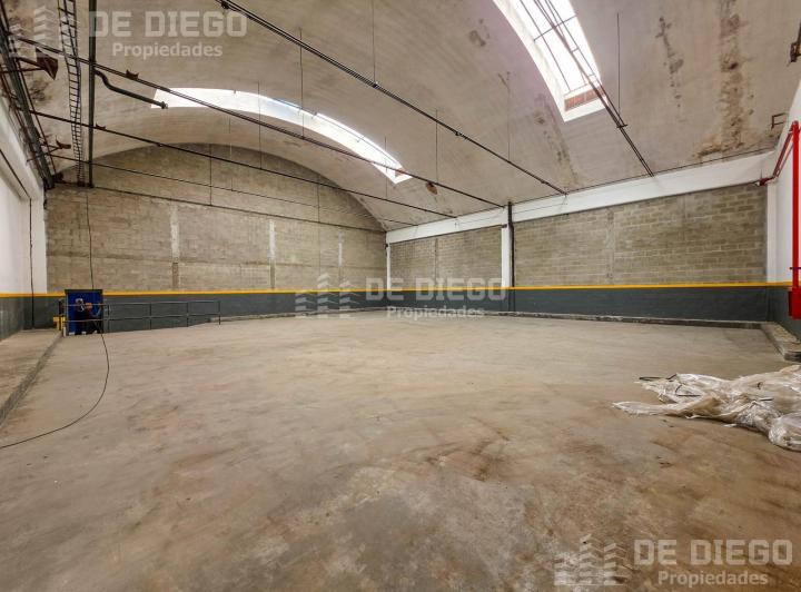Depósito · 300m² · 1 Ambiente