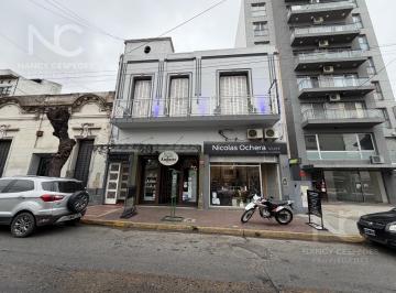 Oficina comercial · 100m² · 3 Ambientes · Espacio Amplio Para Uso Profesional/comercial 3 Ambientes Quilmes Centro!