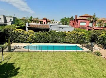 Quinta vacacional · 260m² · 4 Ambientes · Casa Quinta en Alq. Temporario en Talar del Lago 2, General Pacheco, Tigre