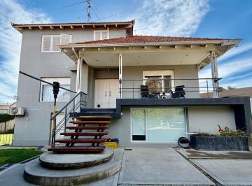 Casa · 253m² · 10 Ambientes · 2 Cocheras · Casa en Venta en Barrio Patagonia Bahia Blanca