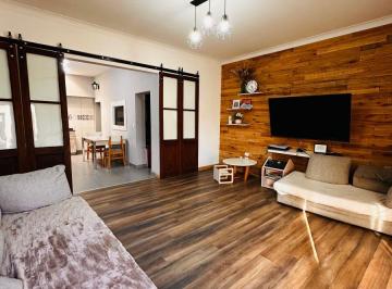 Casa de 4 ambientes, Morón · Venta - Chalet 4 Ambientes Más un Duplex - Palomar - Zona Emaus