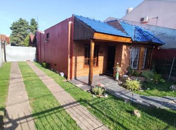Casa de 3 ambientes, Morón · Venta de Casa en Castelar con Terreno Grande