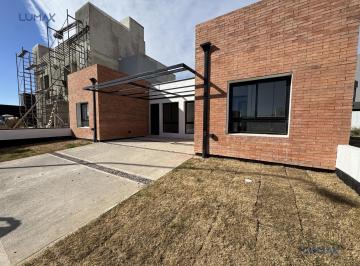 PH · 67m² · 2 Ambientes · 1 Cochera · Duplex en Quebradas de Manantiales
