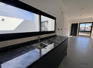 PH · 67m² · 2 Ambientes · 1 Cochera · Duplex en Quebradas de Manantiales