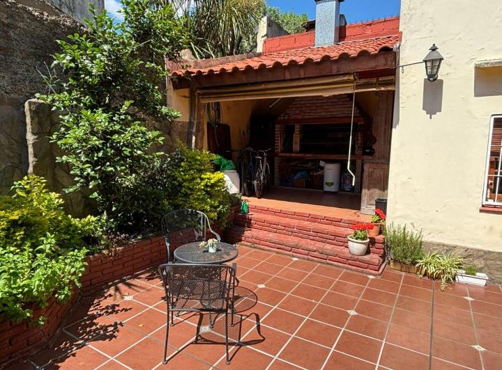 Casa · 140m² · 5 Ambientes