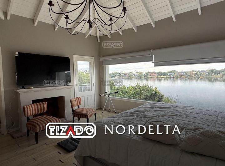 Casa · 290m² · 6 Ambientes · 4 Cocheras