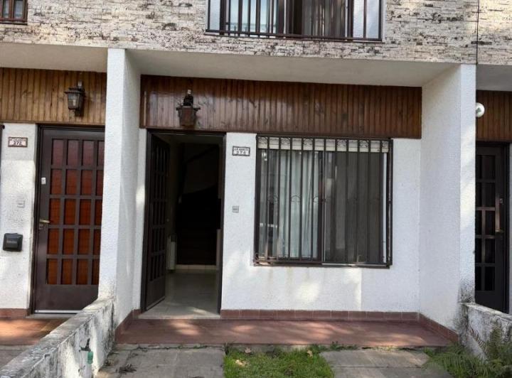 Casa · 68m² · 1 Ambiente · 1 Cochera