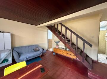 Casa · 88m² · 4 Ambientes · 1 Cochera · Duplex en Venta 2 Dorm. Patio Garage