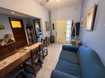 PH · 76m² · 4 Ambientes · PH 4 Amb con Terraza en Caseros en Venta