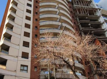 Departamento de 5 ambientes, La Plata · Alquiler Importante Piso Sobre Av 44 E/ 14 y 15, Piso 18