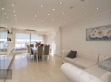 Departamento · 79m² · 3 Ambientes · Depto 3 Ambientes en Venta con Pileta, Sum, Seguridad 24hs. m de Oca y m Garcia