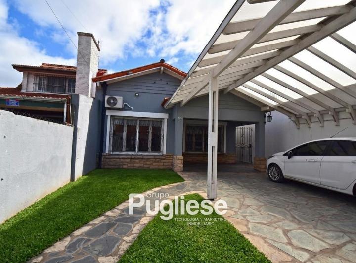 Casa · 337m² · 3 Ambientes · 2 Cocheras
