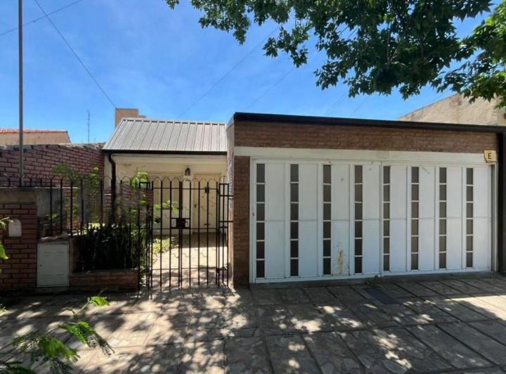 Casa · 119m² · 4 Ambientes · 1 Cochera