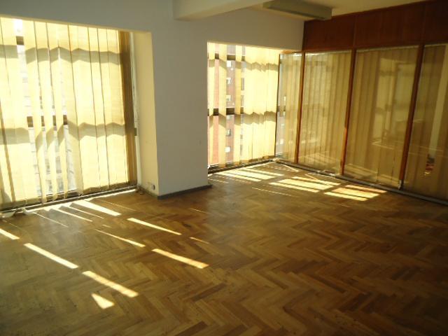 Oficina comercial · 75m² · 4 Ambientes