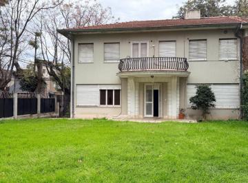 Casa de 5 ambientes, Vicente López · Casa en Alquiler en Olivos | 4 Dorm. | Jardín, Pileta y Garage