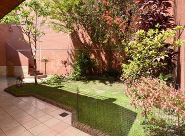 Casa de 5 ambientes, Boedo · Casa con Garage y 3 Dorm.. Desarrollada Toda en Una Planta.